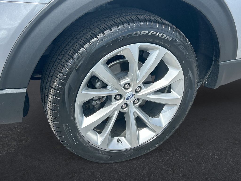 Thumbnail: 2023 Ford Explorer - 26