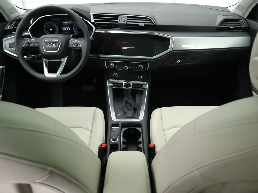 2025 Audi Q3  15