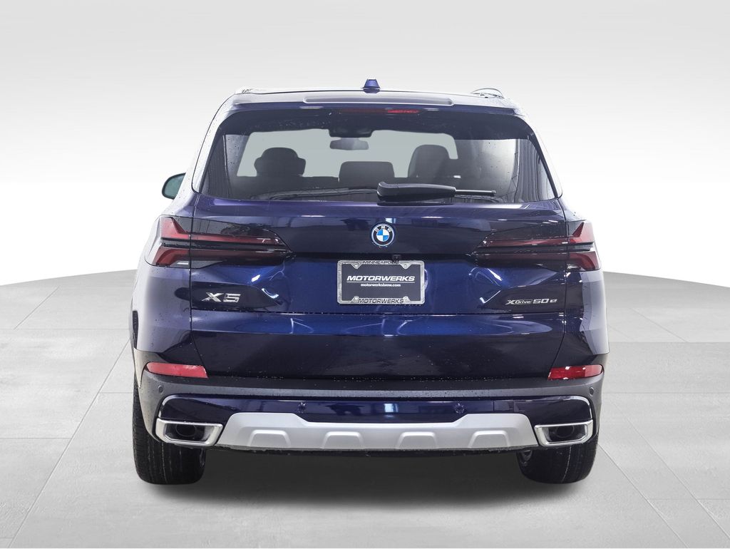 Thumbnail: 2026 BMW X5 - 4