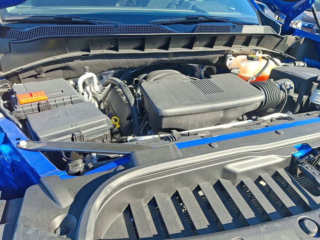 Thumbnail: 2025 Chevrolet Silverado 1500 - 28