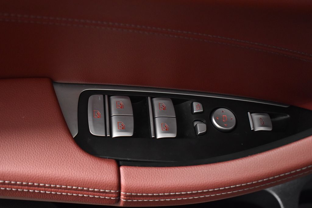 Thumbnail: 2024 BMW X4 - 31