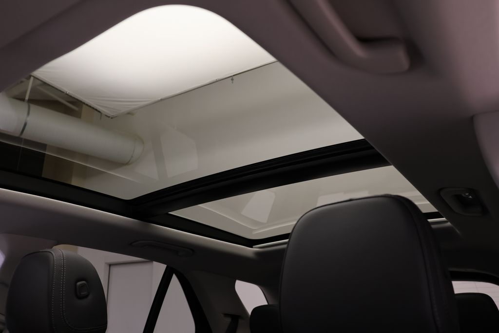 Thumbnail: 2026 Mercedes-Benz GLE - 15