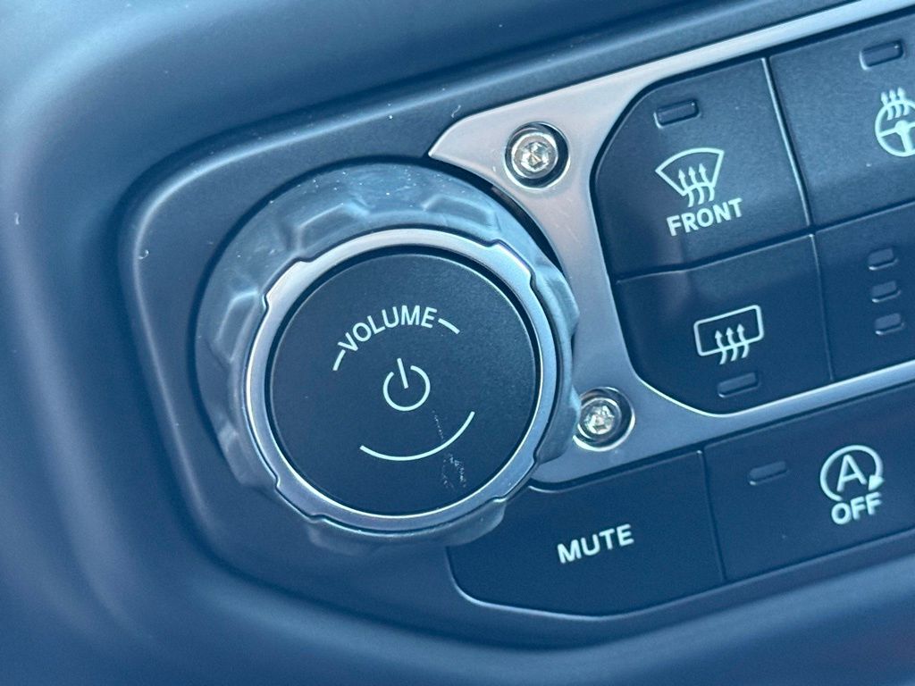 Used 2019 Black Jeep Unlimited Moab image 33