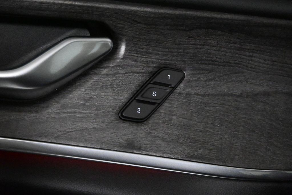 Thumbnail: 2024 Jeep Grand Cherokee - 32