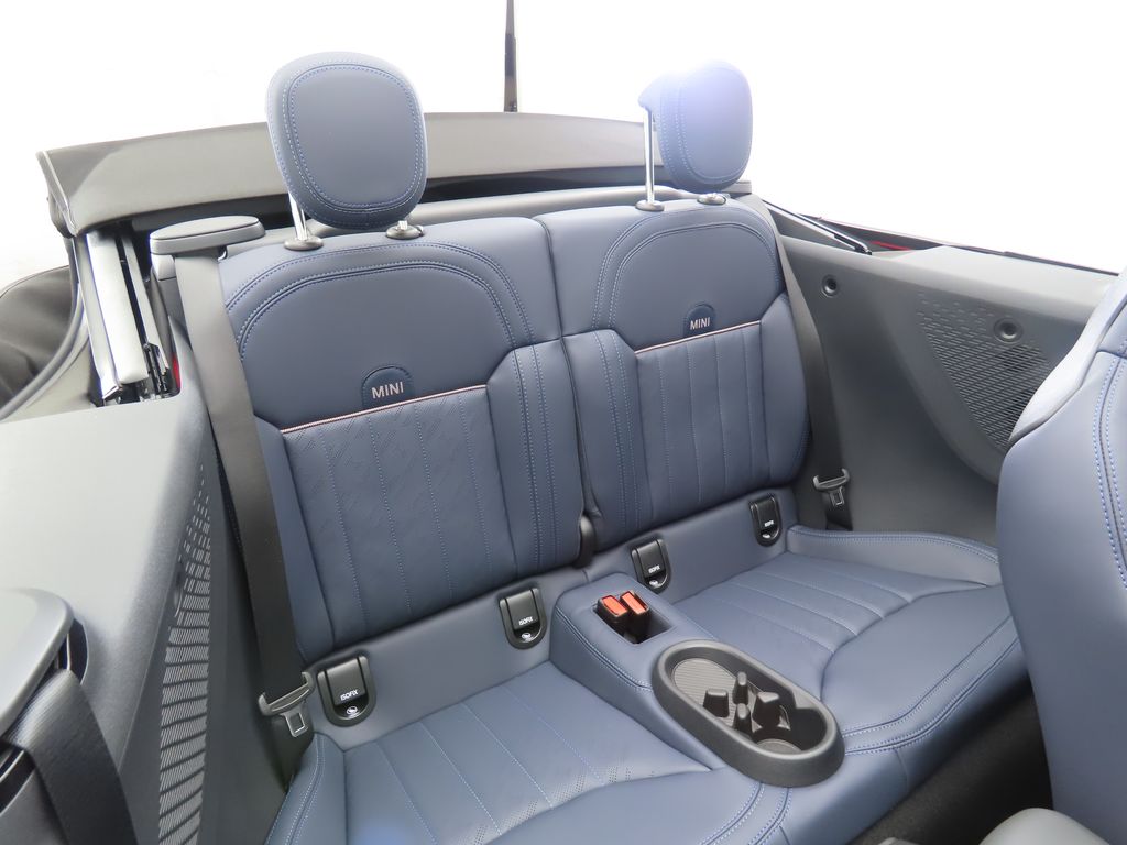 Thumbnail: 2025 MINI Cooper Convertible - 31