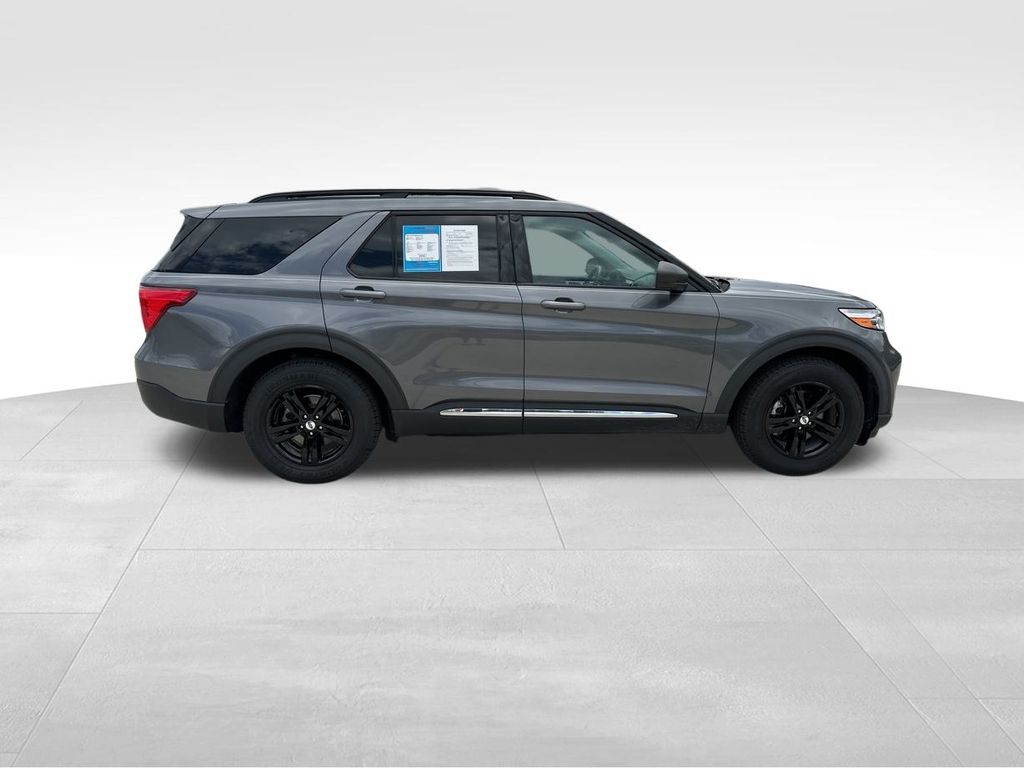 2021 Ford Explorer XLT 9