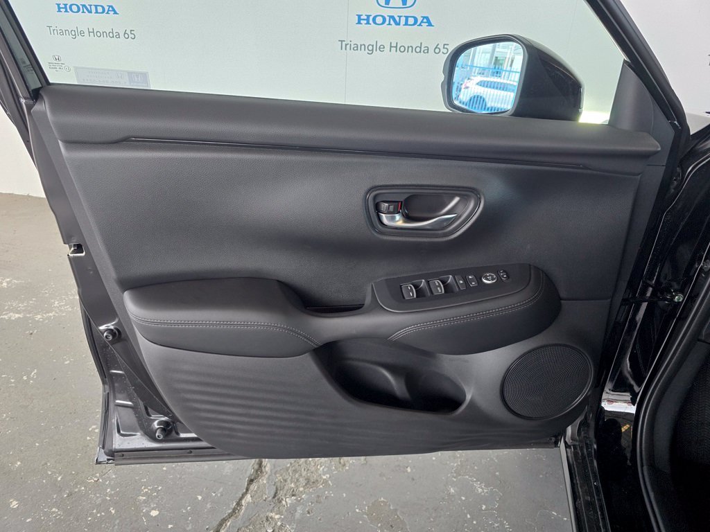 Thumbnail: 2027 Honda HR-V - 27