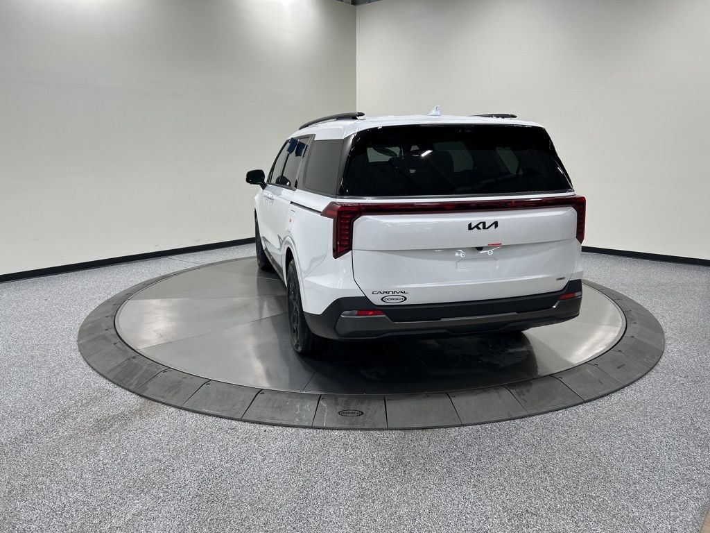 new 2026 Kia Carnival Hybrid car, priced at $52,865