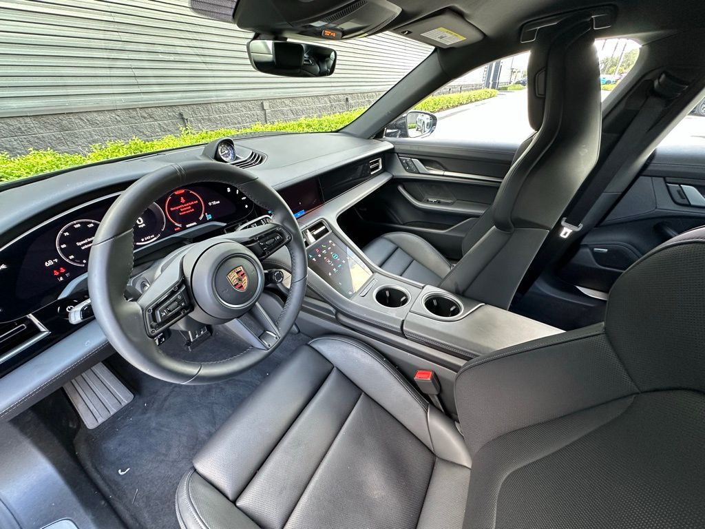 Thumbnail: 2025 Porsche Taycan - 4