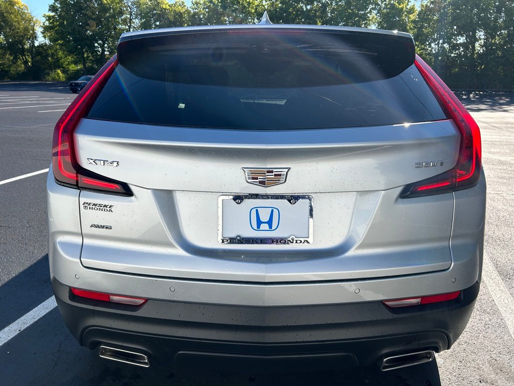 Thumbnail: 2021 Cadillac XT4 - 4