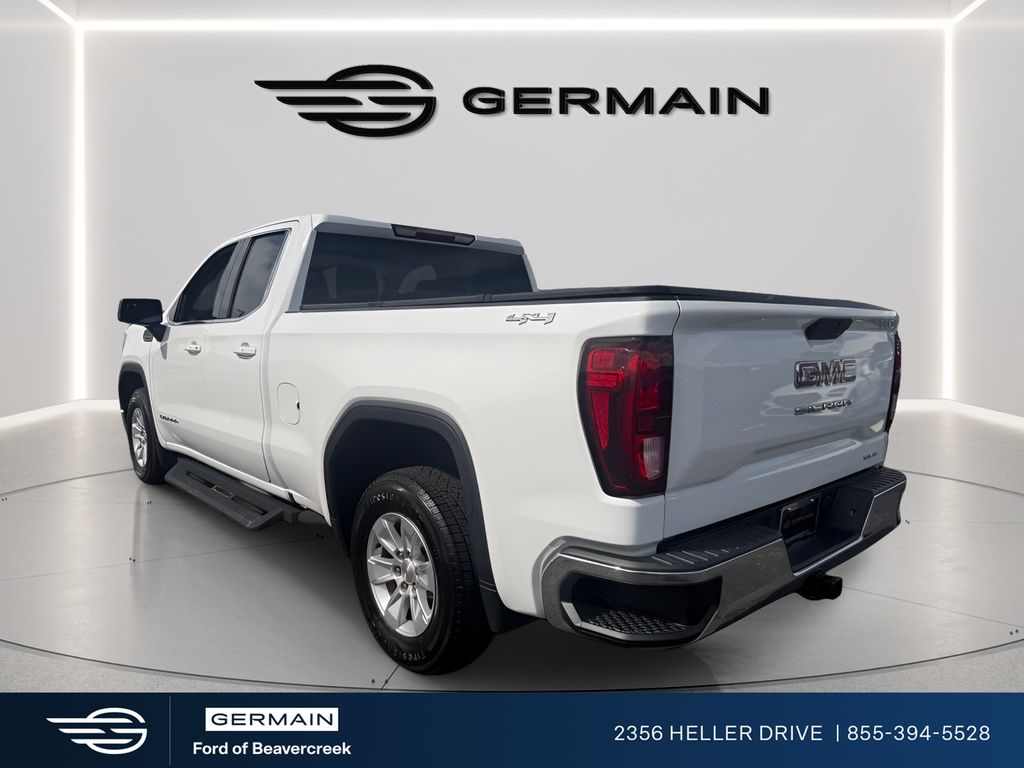 Used 2021 White GMC SLE image 6