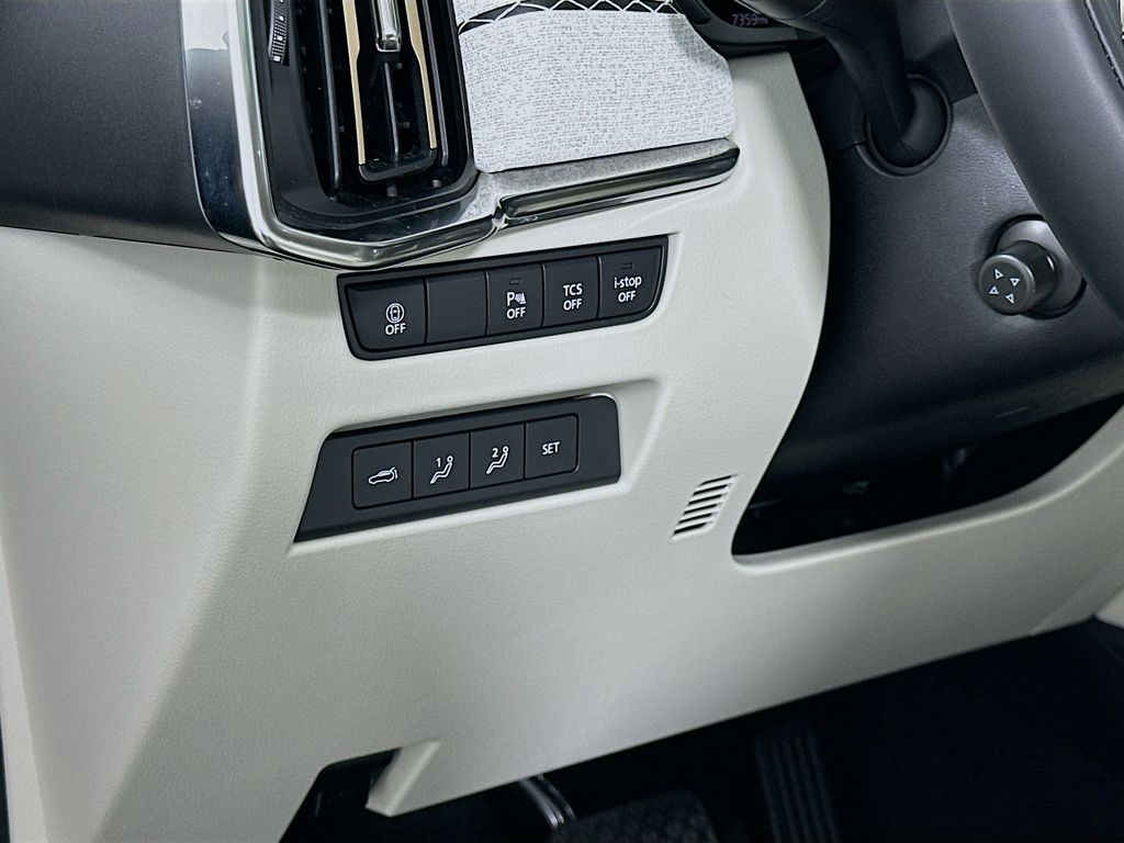 Thumbnail: 2025 Mazda CX-90 - 10