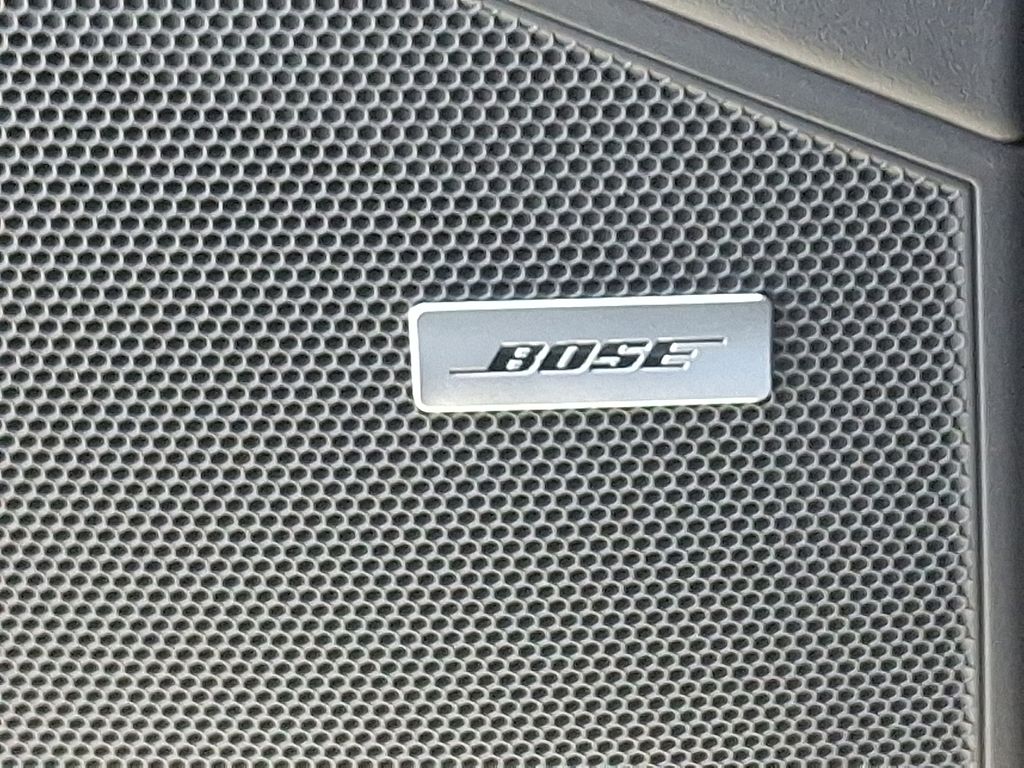 Thumbnail: 2026 Porsche Cayenne - 25