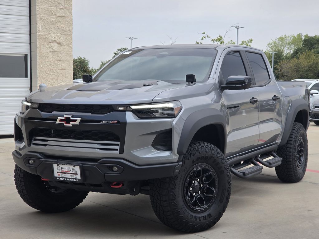 Sterling Gray Metallic 2026 Chevrolet Colorado Pickup Truck Four-Wheel Drive 8-Speed Automatic