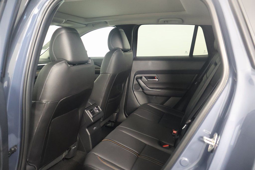 2025 Mazda CX-50  6