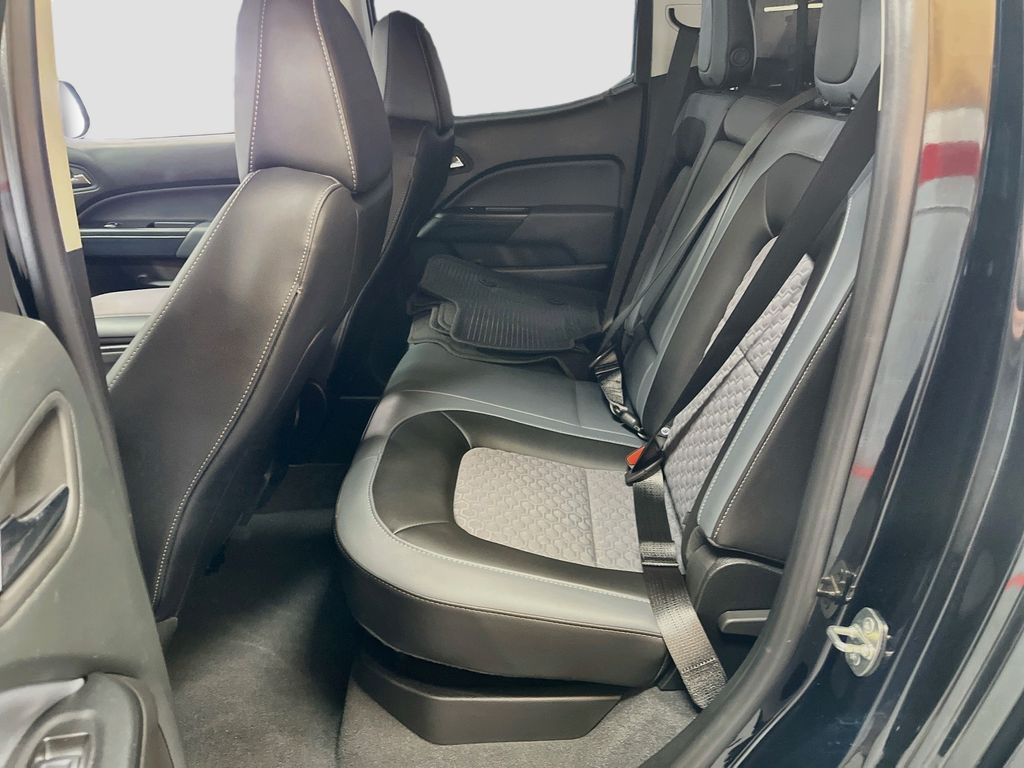 Used 2022 Black Chevrolet Z71 image 24