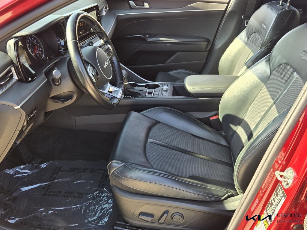 2022 Kia K5 - $17,990