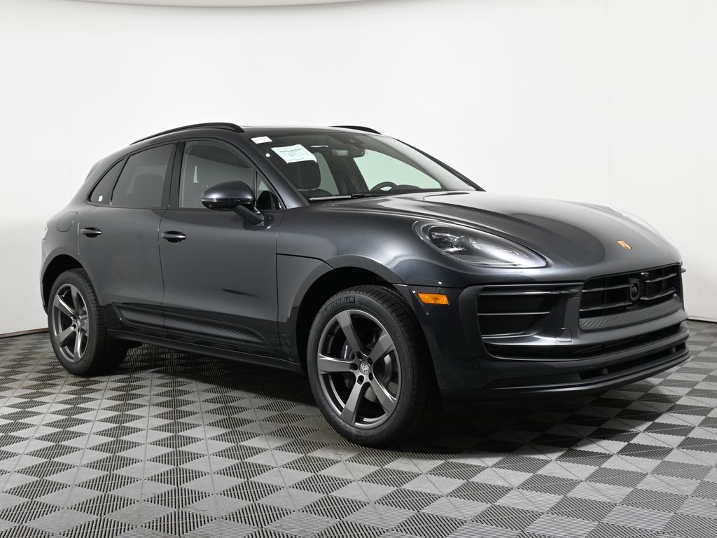 Thumbnail: 2025 Porsche Macan - 9