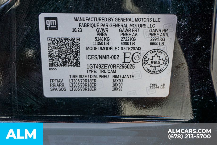 Used 2024 Black GMC AT4X image 62