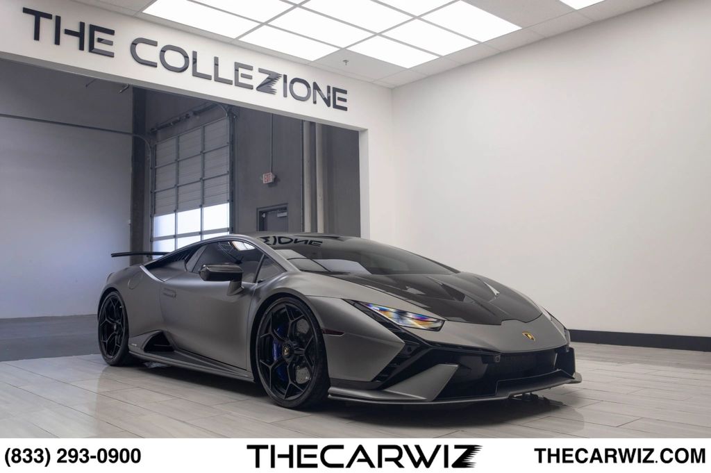 2023 Lamborghini Huracan Tecnica's photo