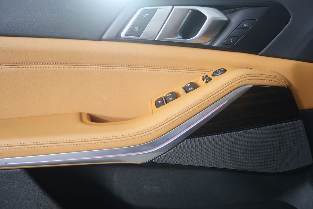 Thumbnail: 2026 BMW X5 - 9