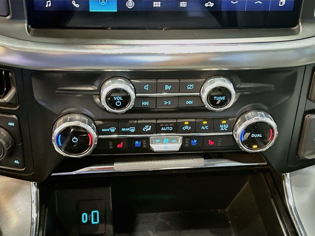 Used 2023 Black Metallic Ford Lariat image 16