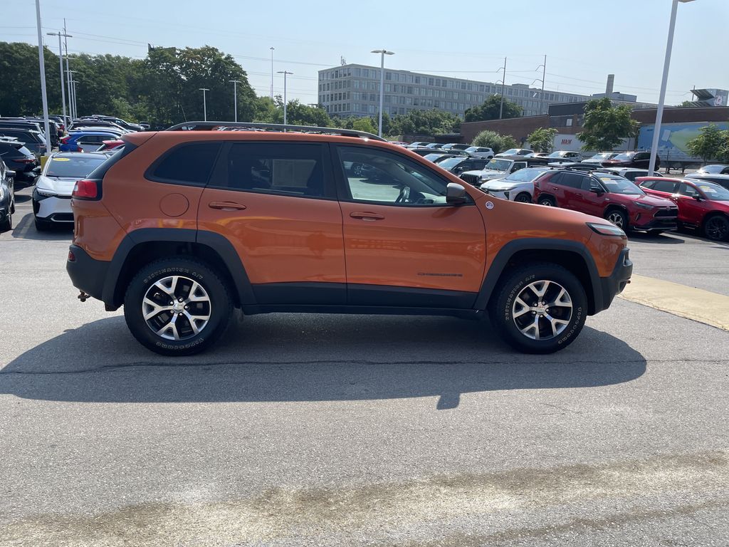 Used 2016 Jeep Cherokee SUV