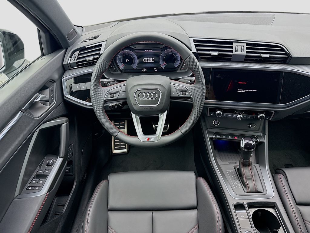 Thumbnail: 2025 Audi Q3 - 11