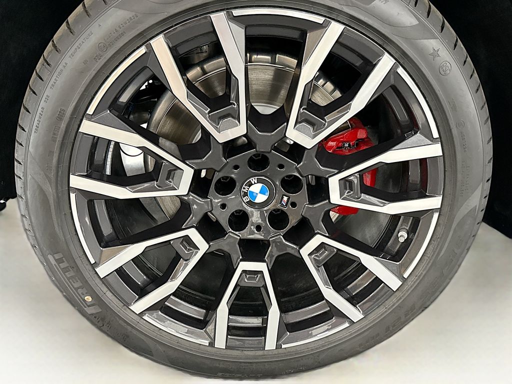 Thumbnail: 2026 BMW X5 - 32