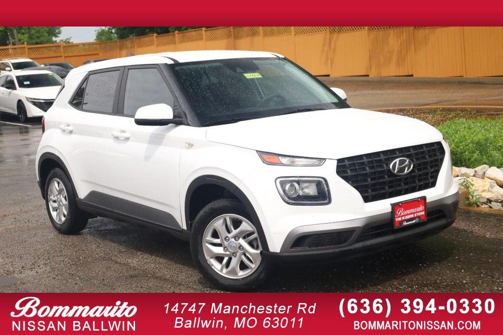 Ceramic White 2021 Hyundai Venue SE FWD SUV / Crossover Front-Wheel Drive Continuously Variable Transmission