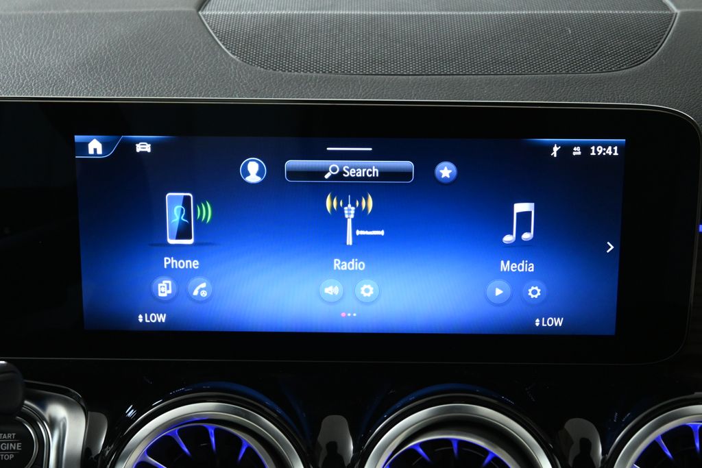 Thumbnail: 2026 Mercedes-Benz GLB - 17