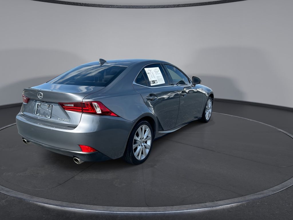 Thumbnail: 2016 Lexus IS - 11