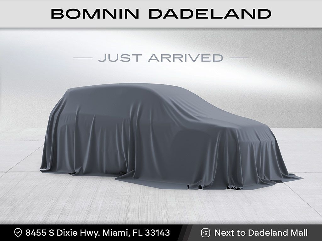 2023 Chevrolet Suburban LT images