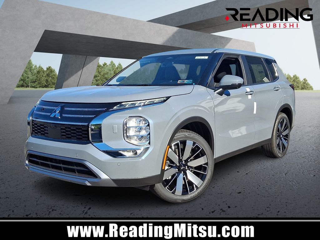Moonstone 2026 Mitsubishi Outlander SUV / Crossover Front-Wheel Drive Continuously Variable Transmission