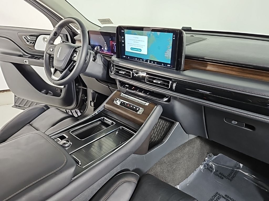 Thumbnail: 2025 Lincoln Aviator - 13