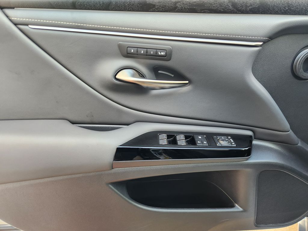 2023 Lexus ES 350 Silver at Classic Elite Chevrolet Sugar Land