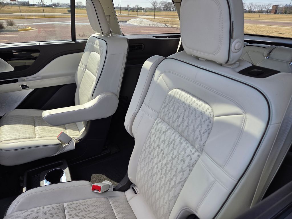 2020 Lincoln Aviator Black Label