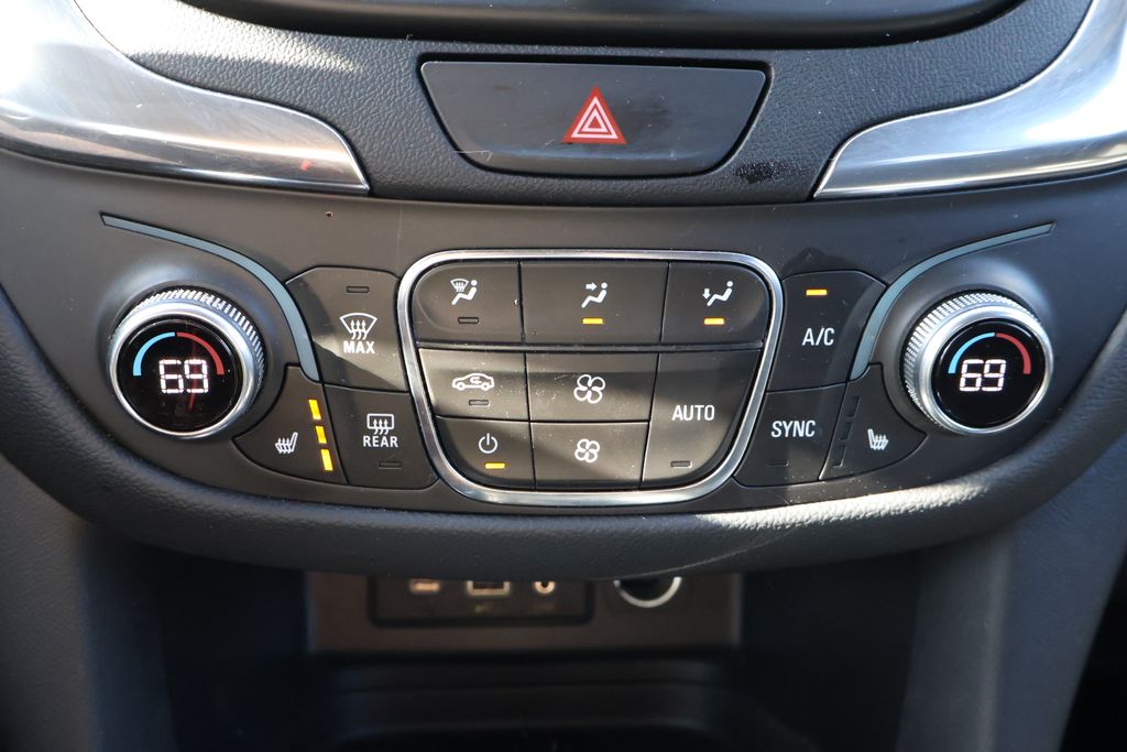 2021 Chevrolet Equinox LT 24
