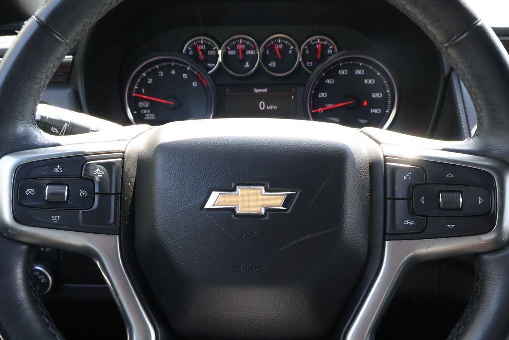 2021 Chevrolet Suburban LS 24