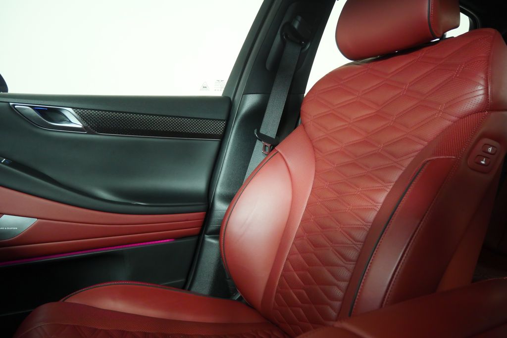 Thumbnail: 2025 Genesis G80 - 25