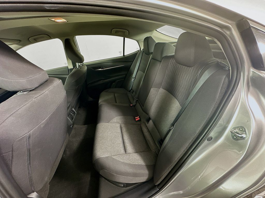 Thumbnail: 2025 Toyota Camry - 24