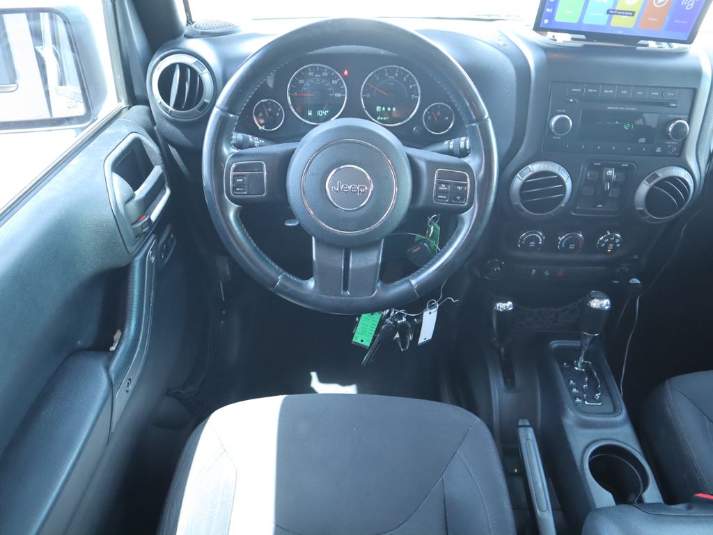 Thumbnail: 2015 Jeep Wrangler - 6