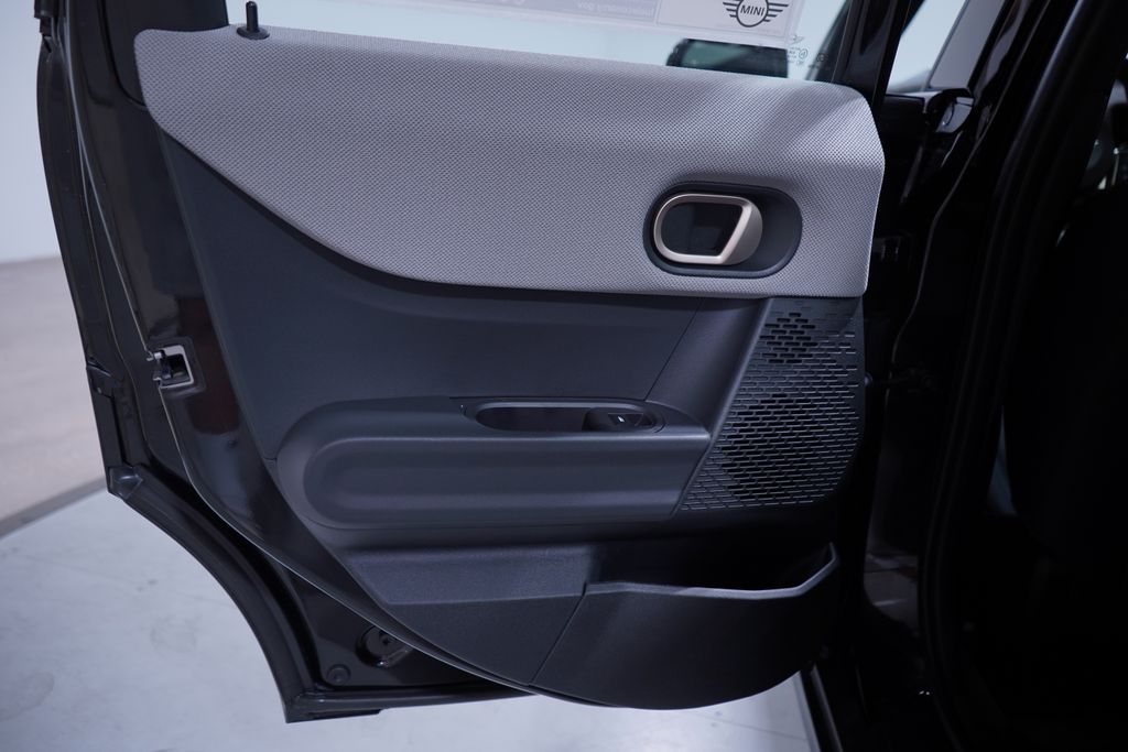 Thumbnail: 2025 MINI Cooper - 15