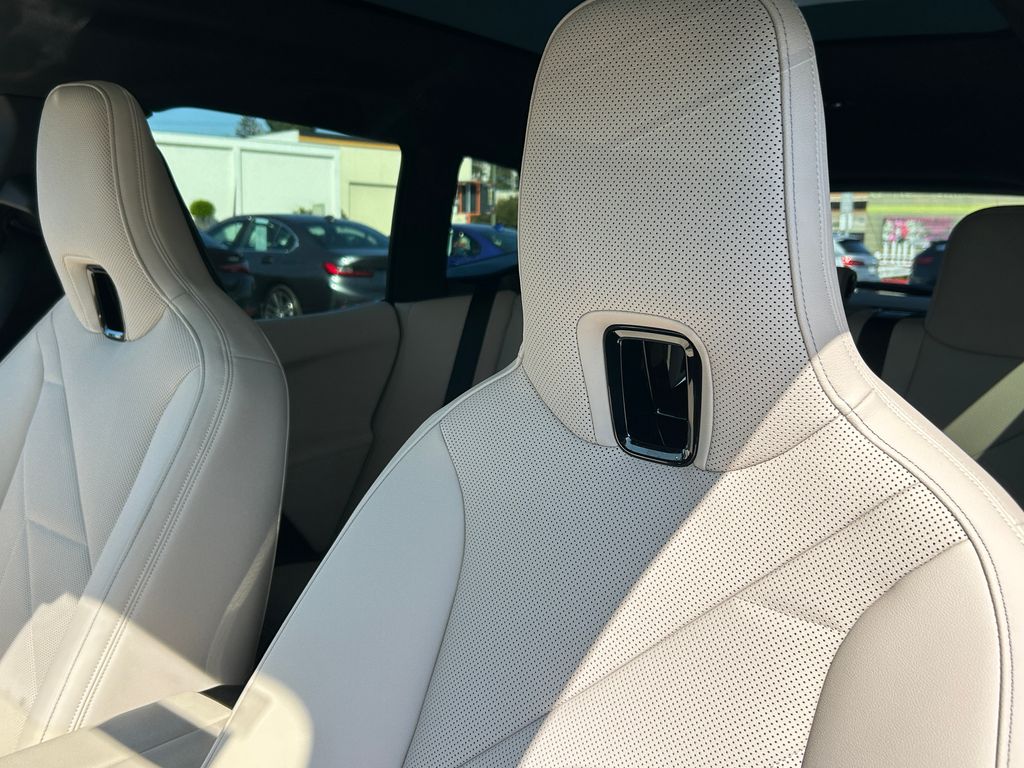 2025 BMW iX xDrive50 14