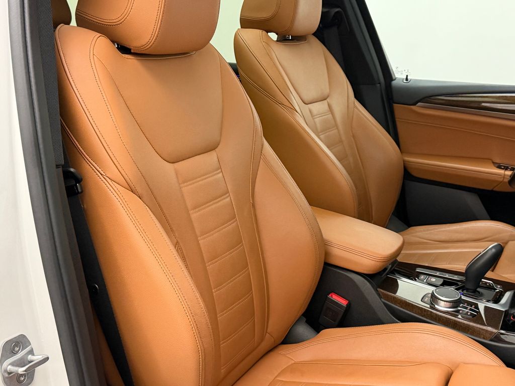 Thumbnail: 2019 BMW X3 - 13