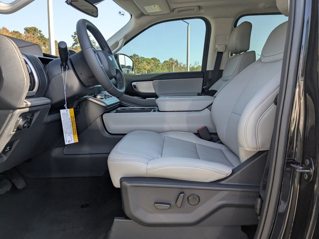 2025 Ford Expedition Active MAX