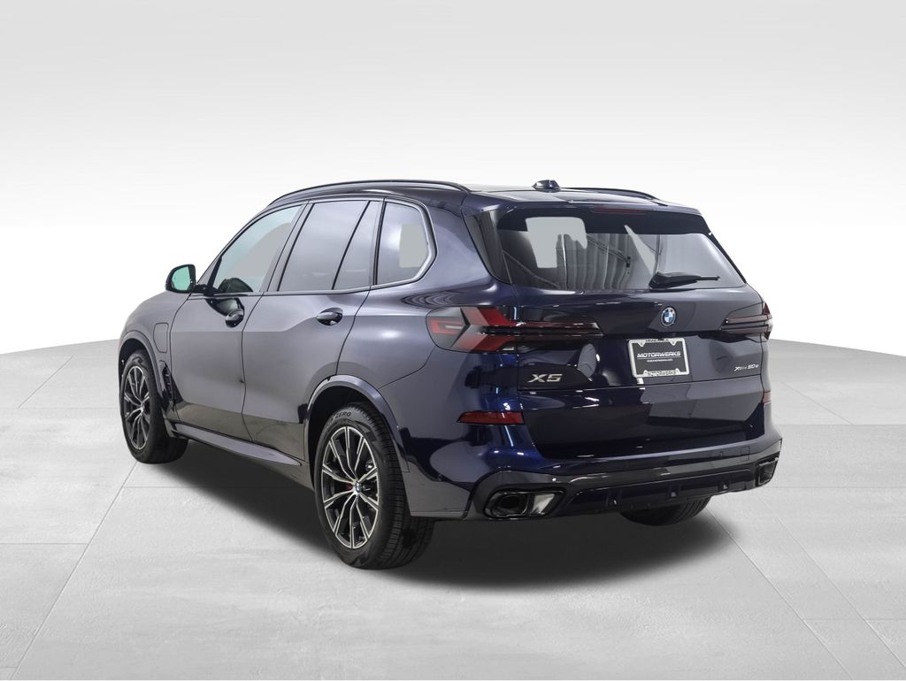 2026 BMW X5 xDrive50e 3