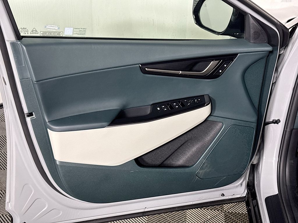 2025 Kia EV6 Wind