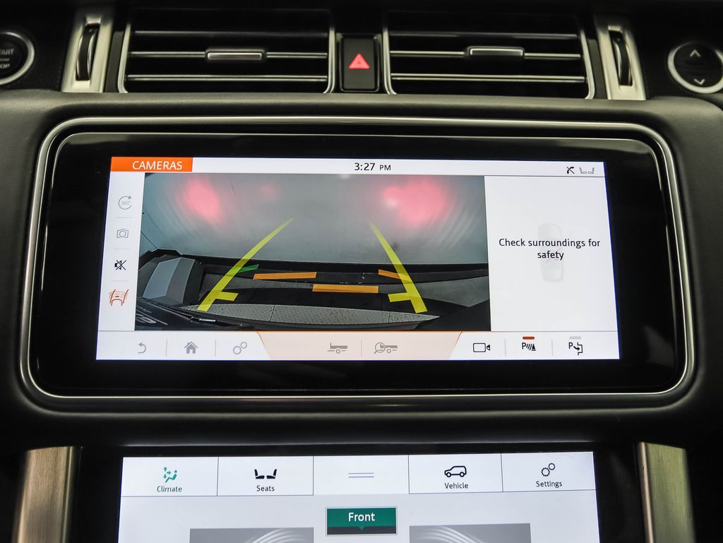 Thumbnail: 2019 Land Rover Range Rover - 17