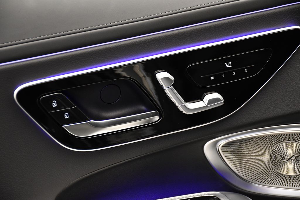 Thumbnail: 2025 Mercedes-Benz CLE - 32